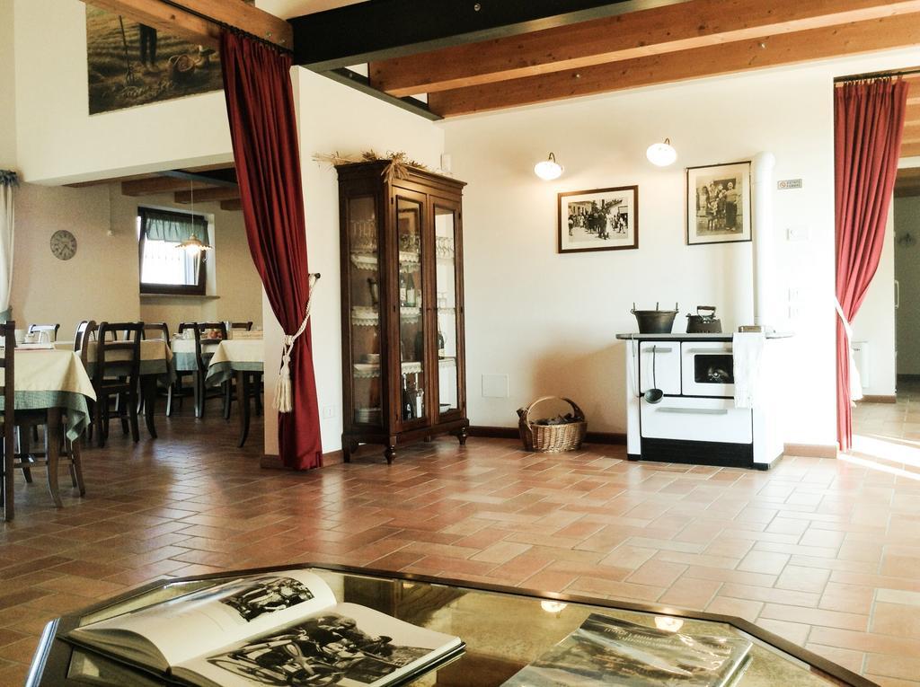 Agriturismo Anna Caterina Hotel กัสเตลนูโอโว เดล การ์ดา ห้อง รูปภาพ