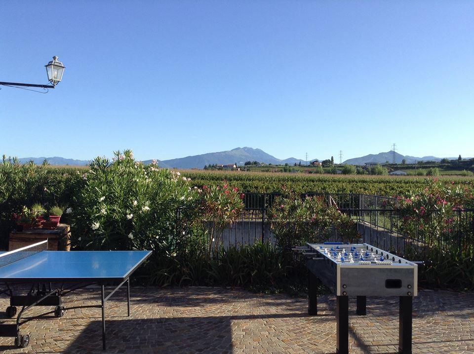 Agriturismo Anna Caterina Hotel กัสเตลนูโอโว เดล การ์ดา ภายนอก รูปภาพ